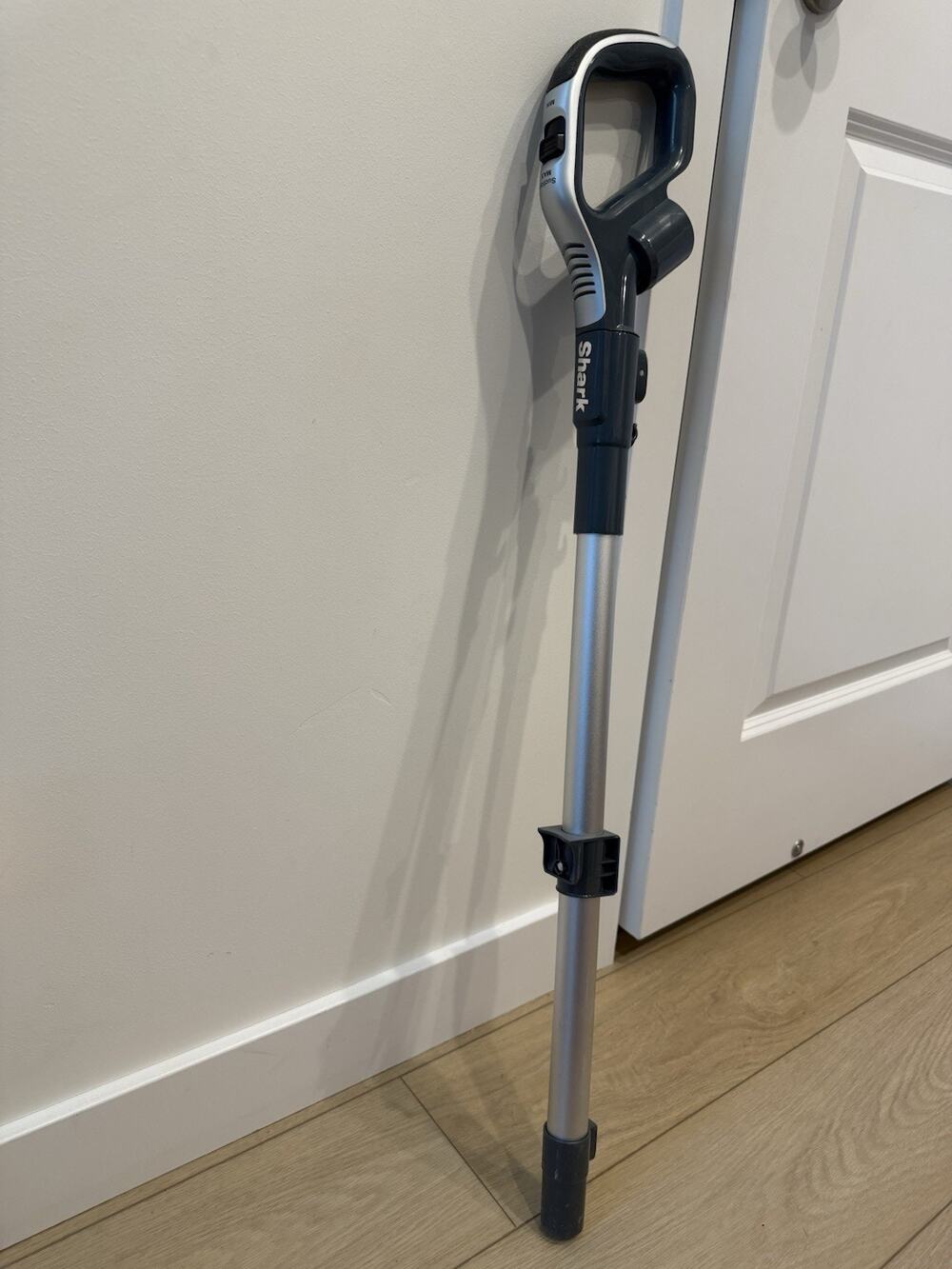 Shark LA555 Rotator Pet Pro Lift-Away ADV Vacuum, Handle Extension Active Wand